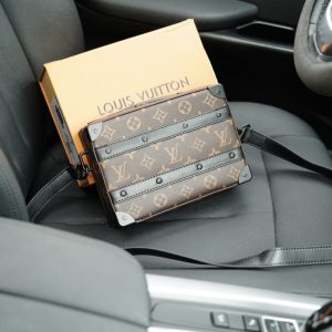 LV crossbody shoulder bag classic presbyopic