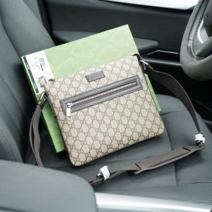 Gucci clutch crossbody shoulder bag