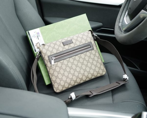 Gucci clutch crossbody shoulder bag