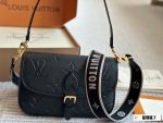 Lv DIANE Baguette Bag 25x15cm