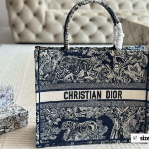 Dior tote tote shopping bag