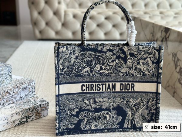 Dior tote tote shopping bag