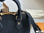 LV SPEEDY M46883 pillow bag crossbody bag 20x14x7.5cm