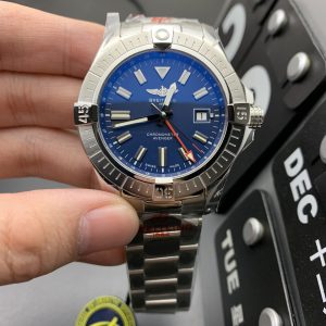 Breitling Avenger