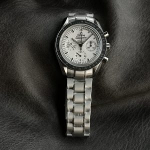 Omega Speedmaster 311.32.42.30.04.003 watch, white dial, 42 mm.