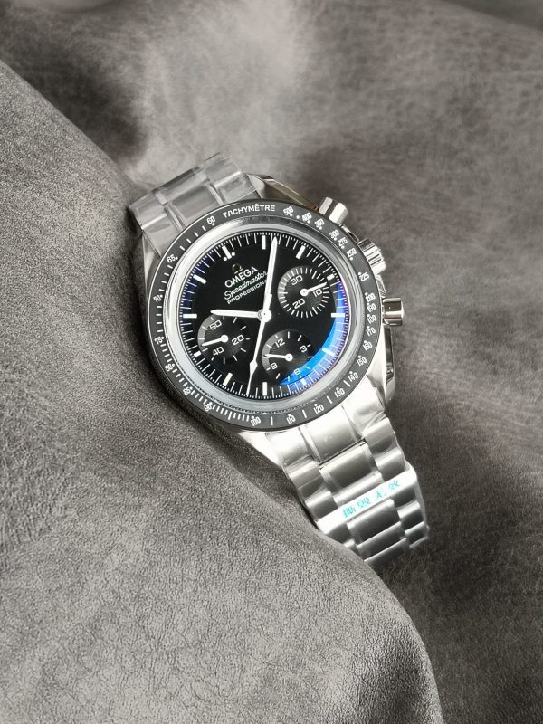 Omega Speedmaster 310.30.42.50.01.002 watch, black dial 42 mm.