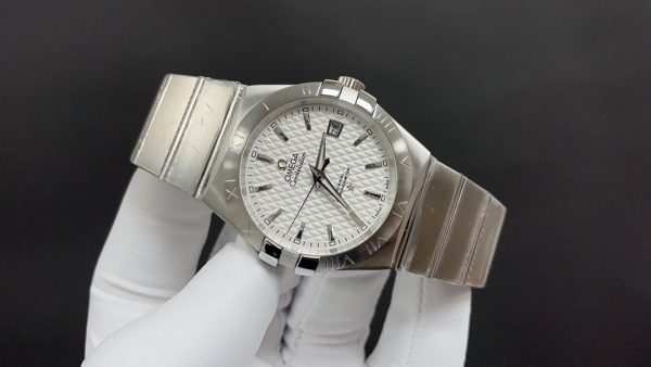 Omega Constellation White 38mm
