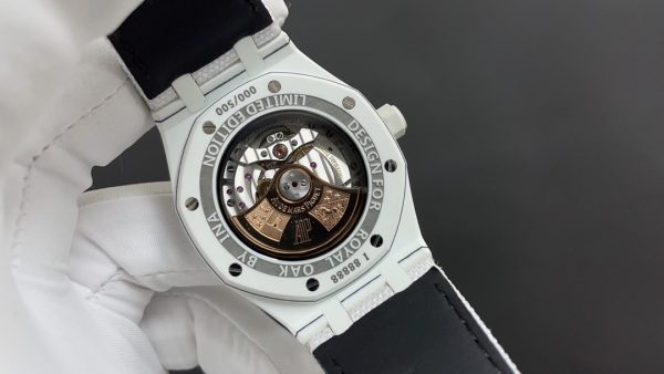 Audemars Piguet Carbon Fiber Case 41mm