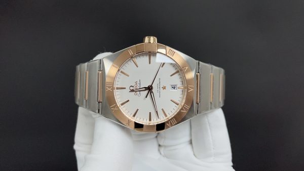 Omega fifth generation constellation white plate 39mm