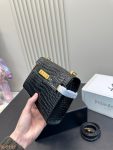 YSL crocodile pattern Manhattan 19.15cm