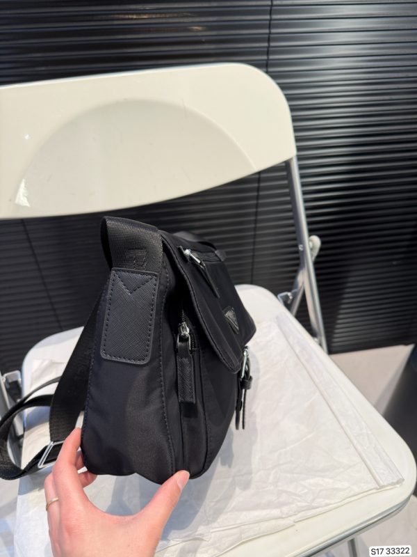 Prada messenger bag size: 25 22