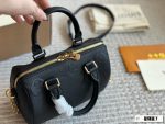 LV SPEEDY M46883 pillow bag crossbody bag 20x14x7.5cm