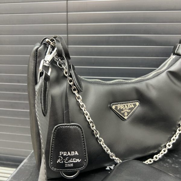 Prada Re-Edition2005 3-in-1 handbag shoulder crossbody