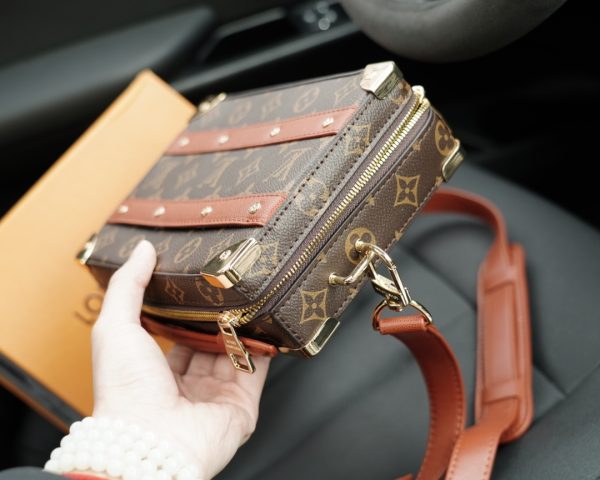 LV crossbody shoulder bag classic presbyopic