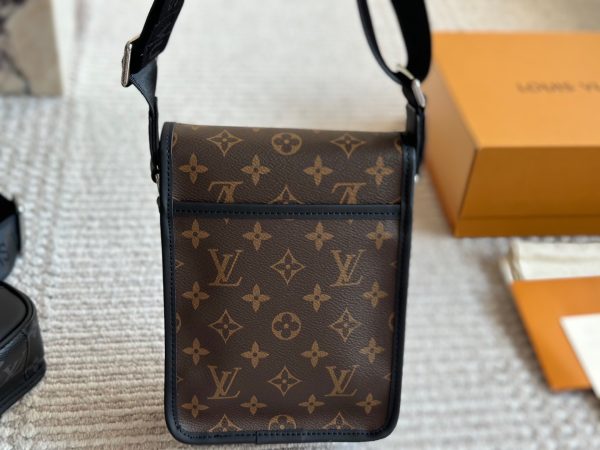 Lv retro camera bag 22*16cm