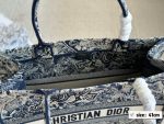 Dior tote tote shopping bag