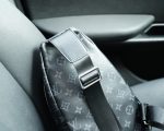 LV chest bag crossbody bag classic presbyopic