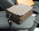 LV crossbody shoulder bag classic presbyopic