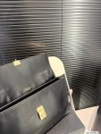 Prada square bag accordion bag size: 32 21