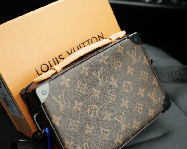 LV crossbody shoulder bag classic presbyopic