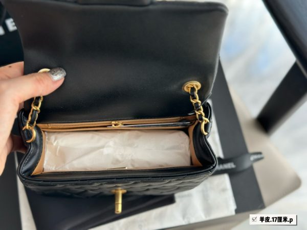 Chanel golden ball CF17 black 17*13cm