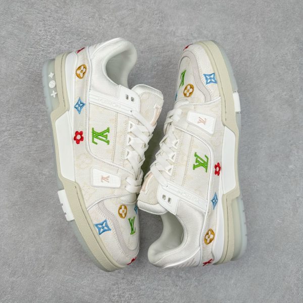 LV Trainer catwalk sneakers3