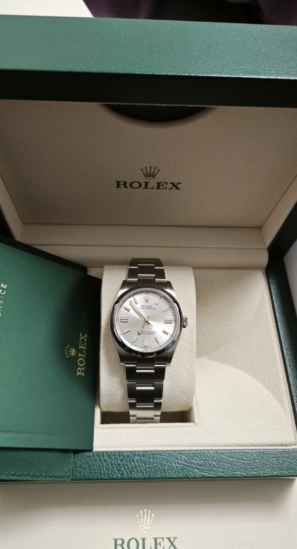 Silver Oyster Perpetual watch 41mm, 3230 automatic mechanical movement
